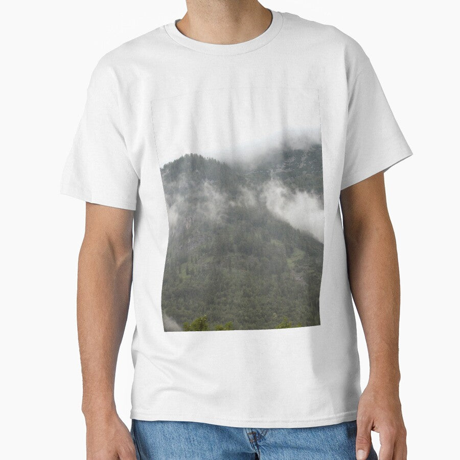 Cloudy Mountains by erialeduab