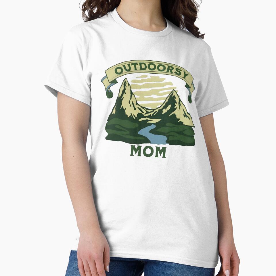 Outdoorsy mom, funny and cool nature lover by Merchattack